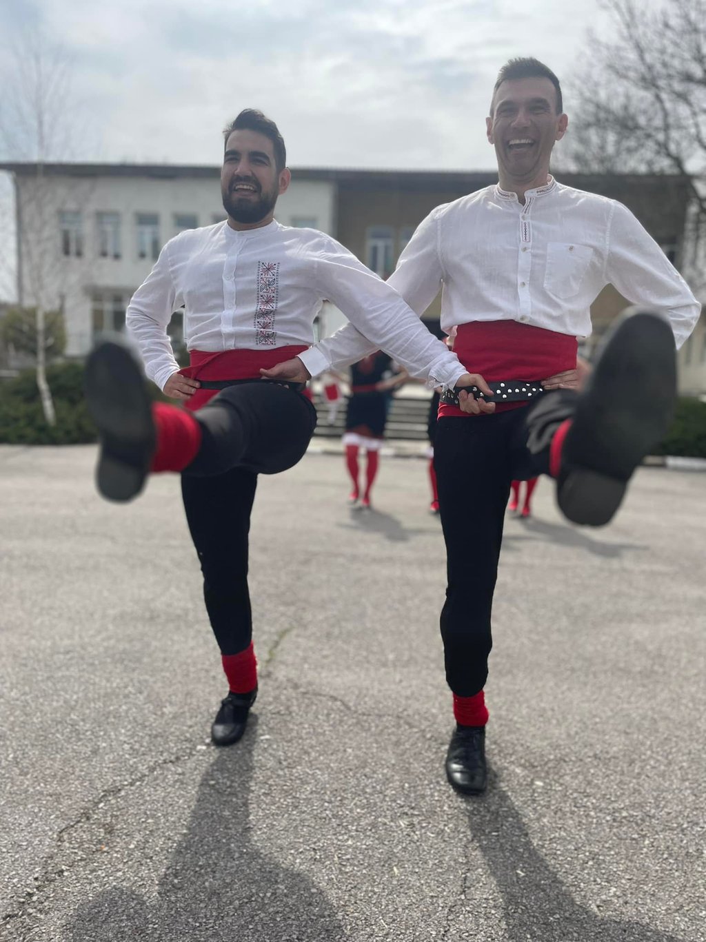 Народни танци с Цоковци