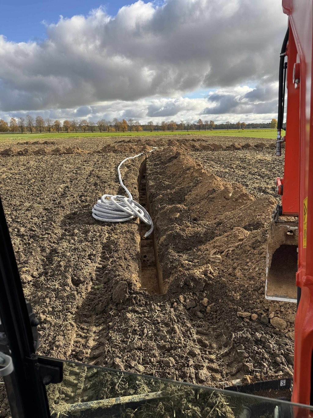 drenazo kasimas, drenazo irengimas, drenazas, transeja, drenazo vamzdziai su geotekstile