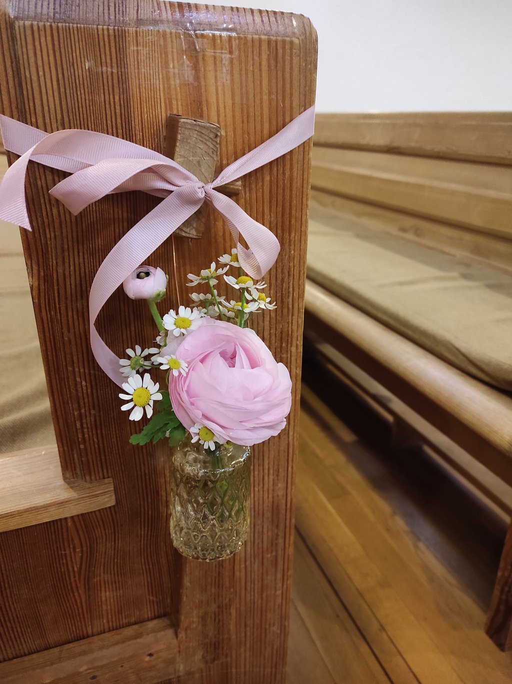 Dekoration Kirchenbank