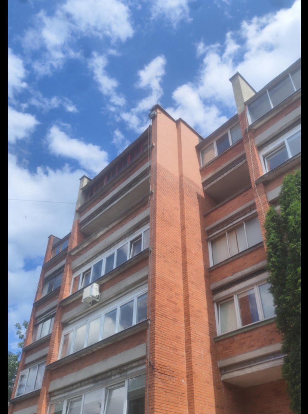 Ištrūpėjusių plytų remontas