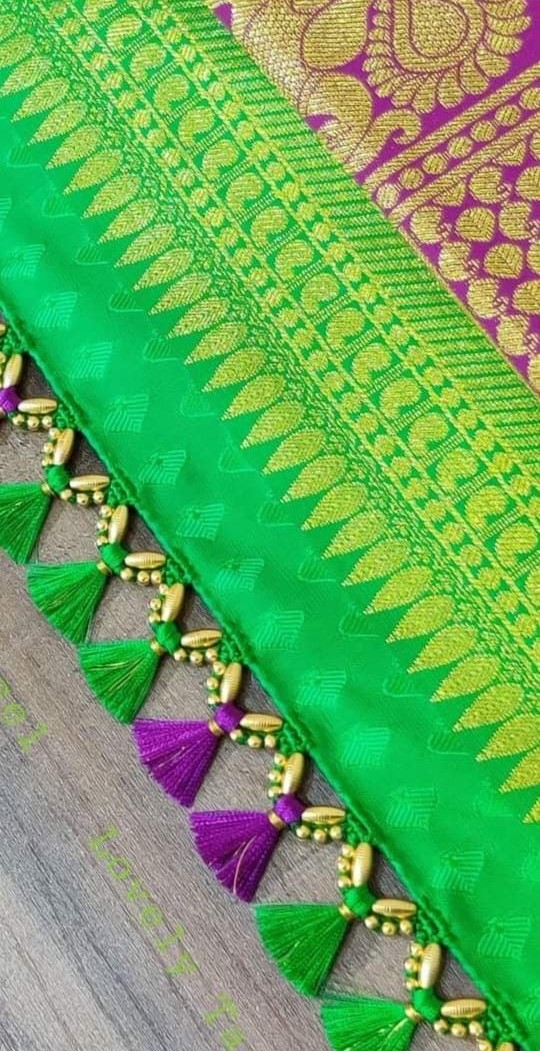 a green and purple sari sari sari sari