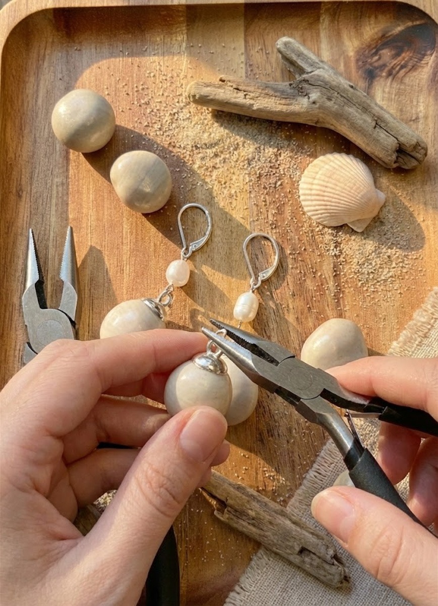 Chrys créatrice de bijoux faits main – atelier en Isère (France)