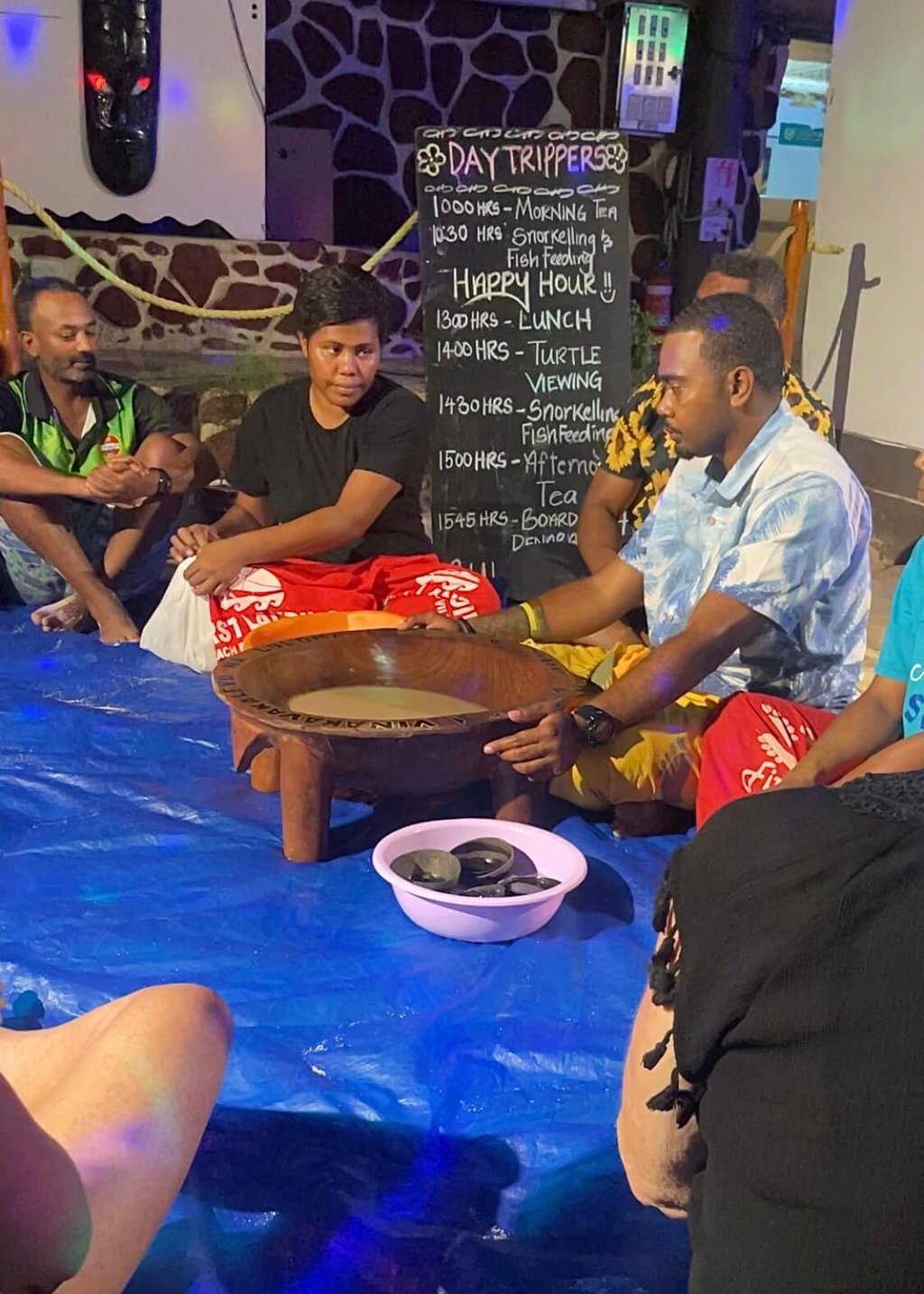 Ceremonia de kava en beachcomber island