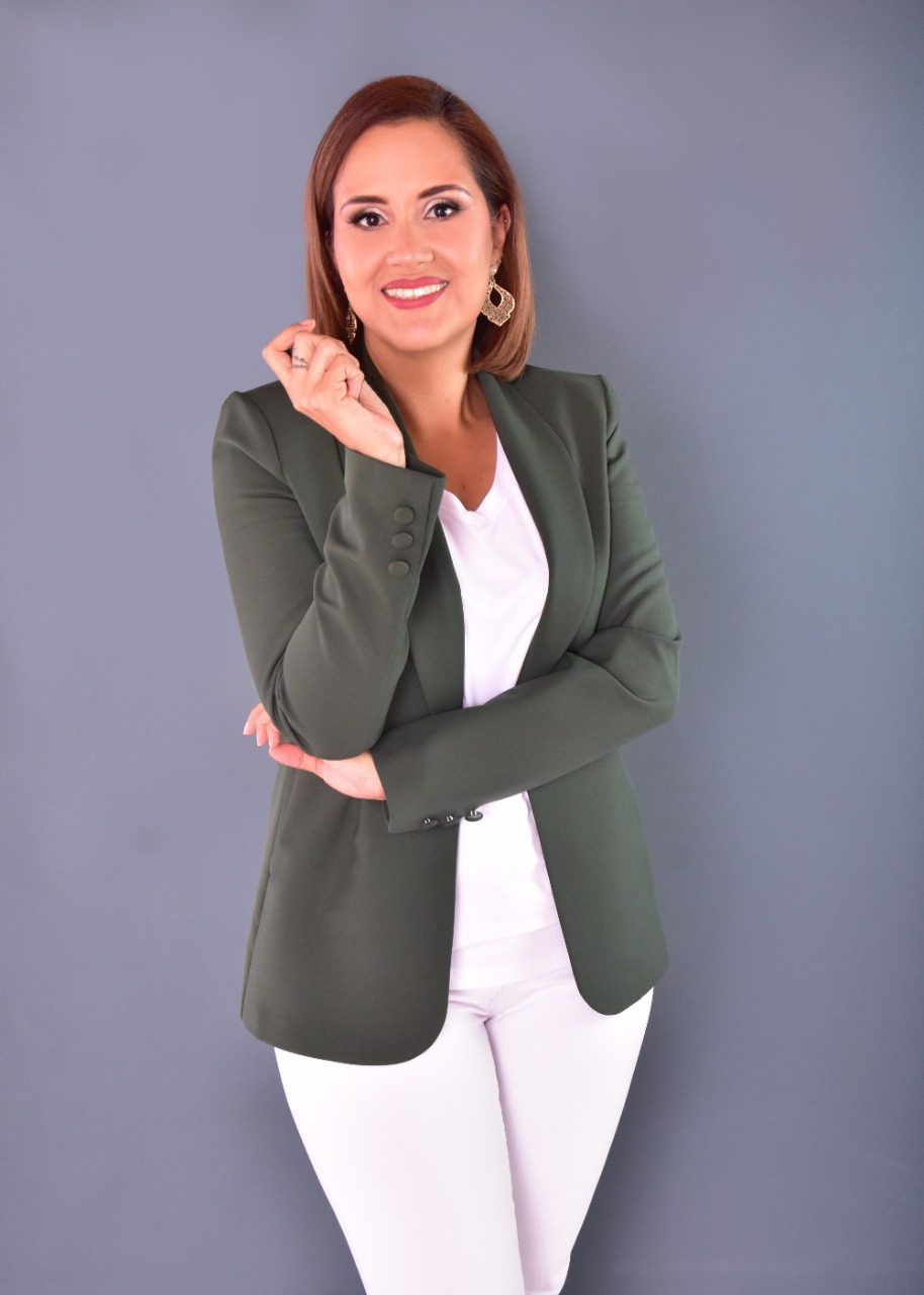 Ab. Karina Poveda, G & G Abogados