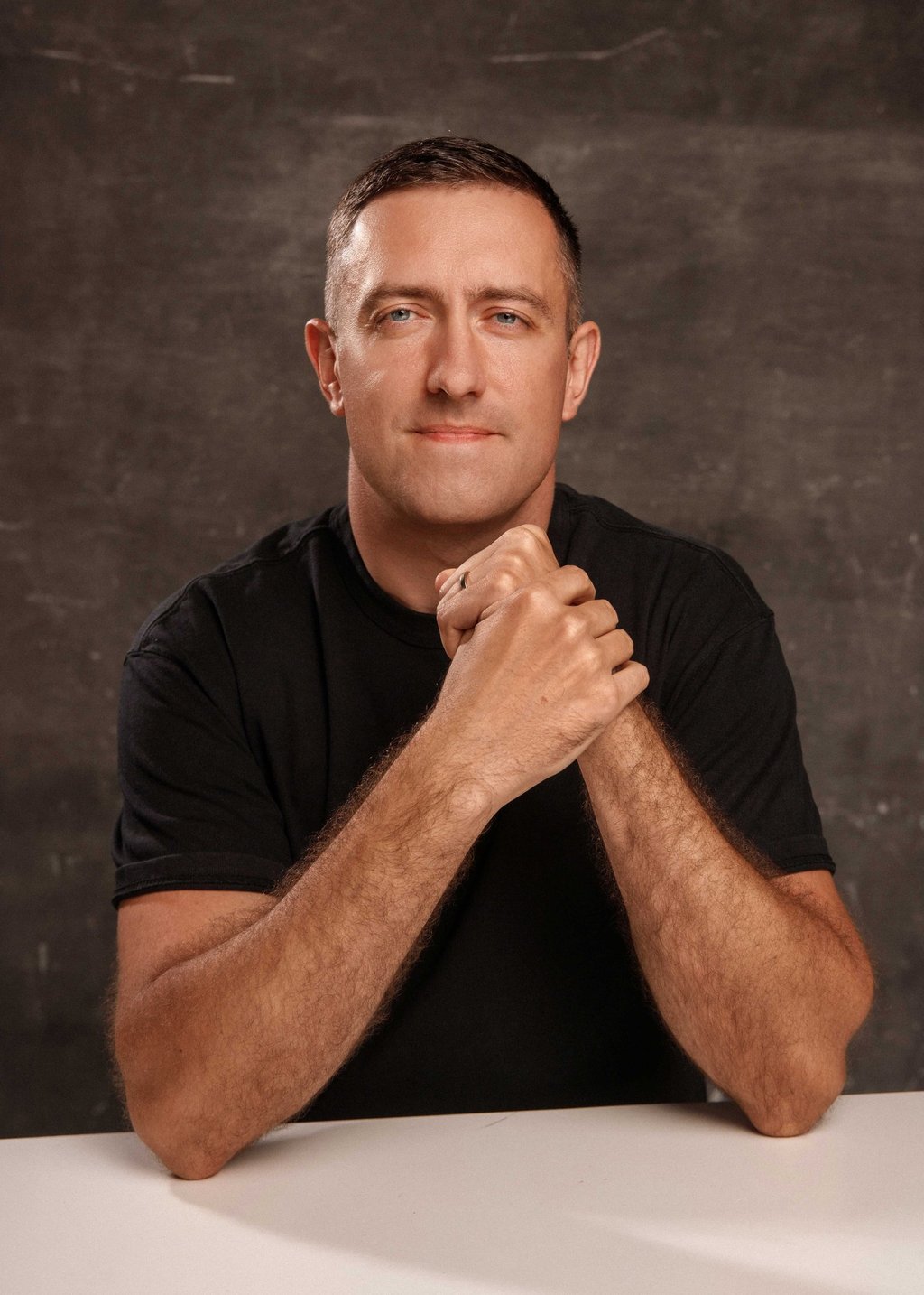 Profesionalūs verslo, linkedin portretai Vilniuje Kaune, dalykinė fotografija, asmeninis įvaizdis studijoje, darbo vietoje