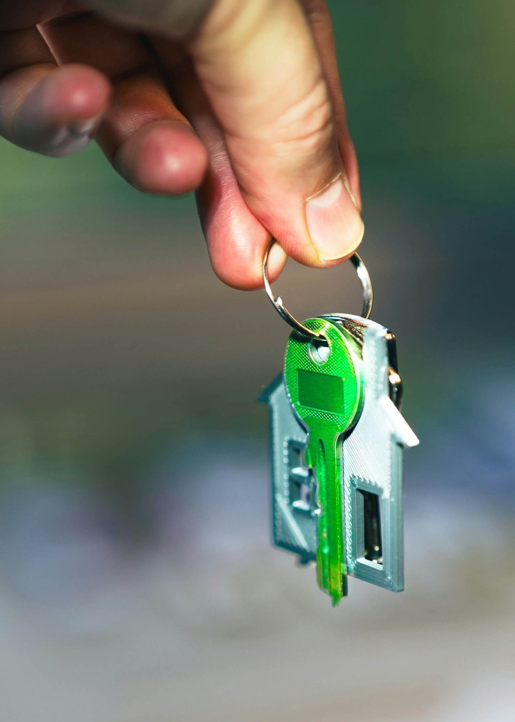 keys for a new home after moving cleaning service