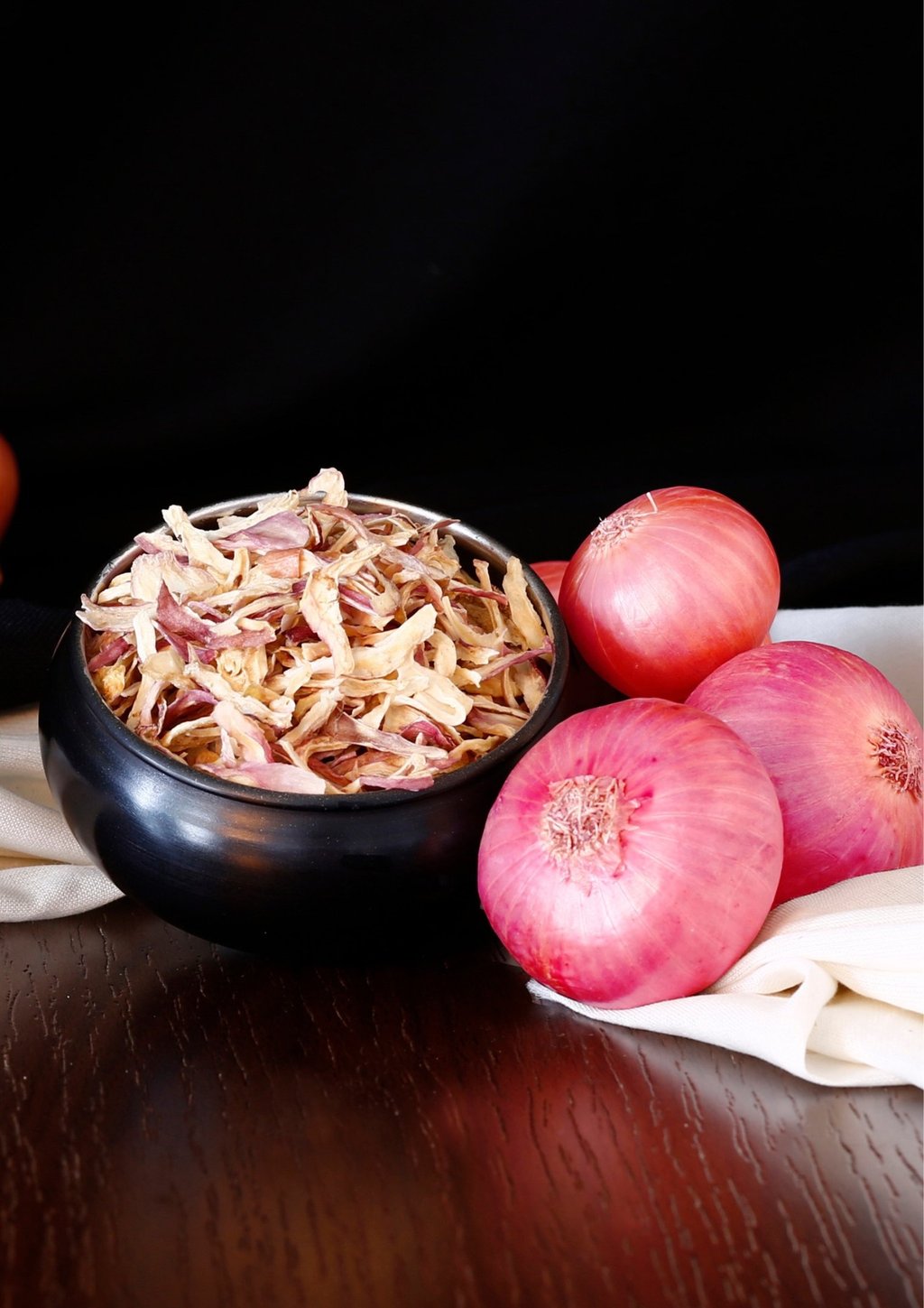 Dehydrated Pink Onion