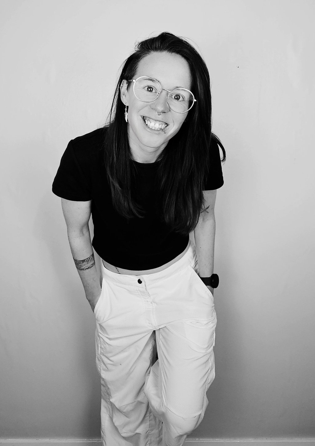 Artist photograph of Kim keogh. A black and white image of the artist Kim Keogh