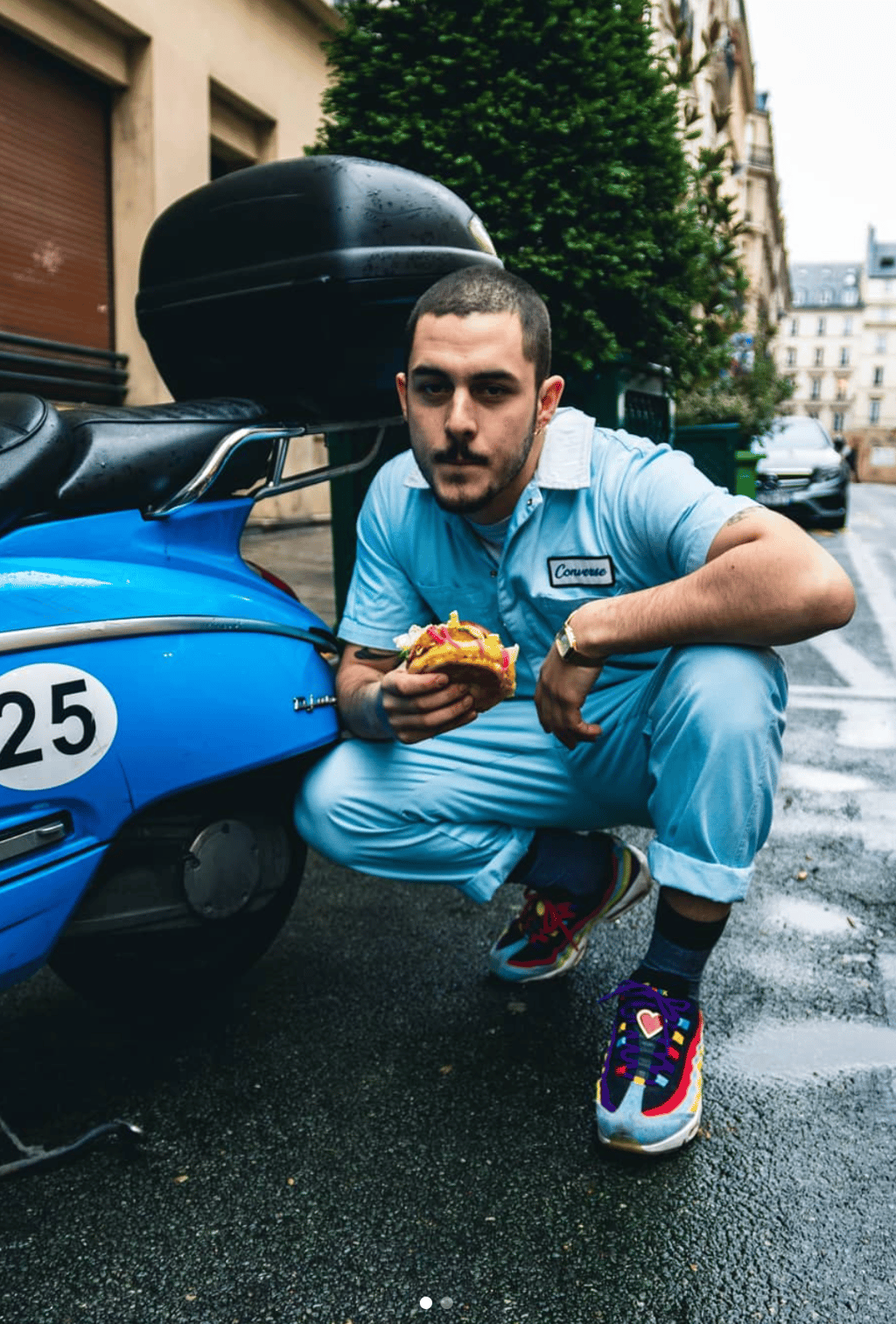 Portrait homme lifestyle Paris 9 par Carine Lebrun Photographe