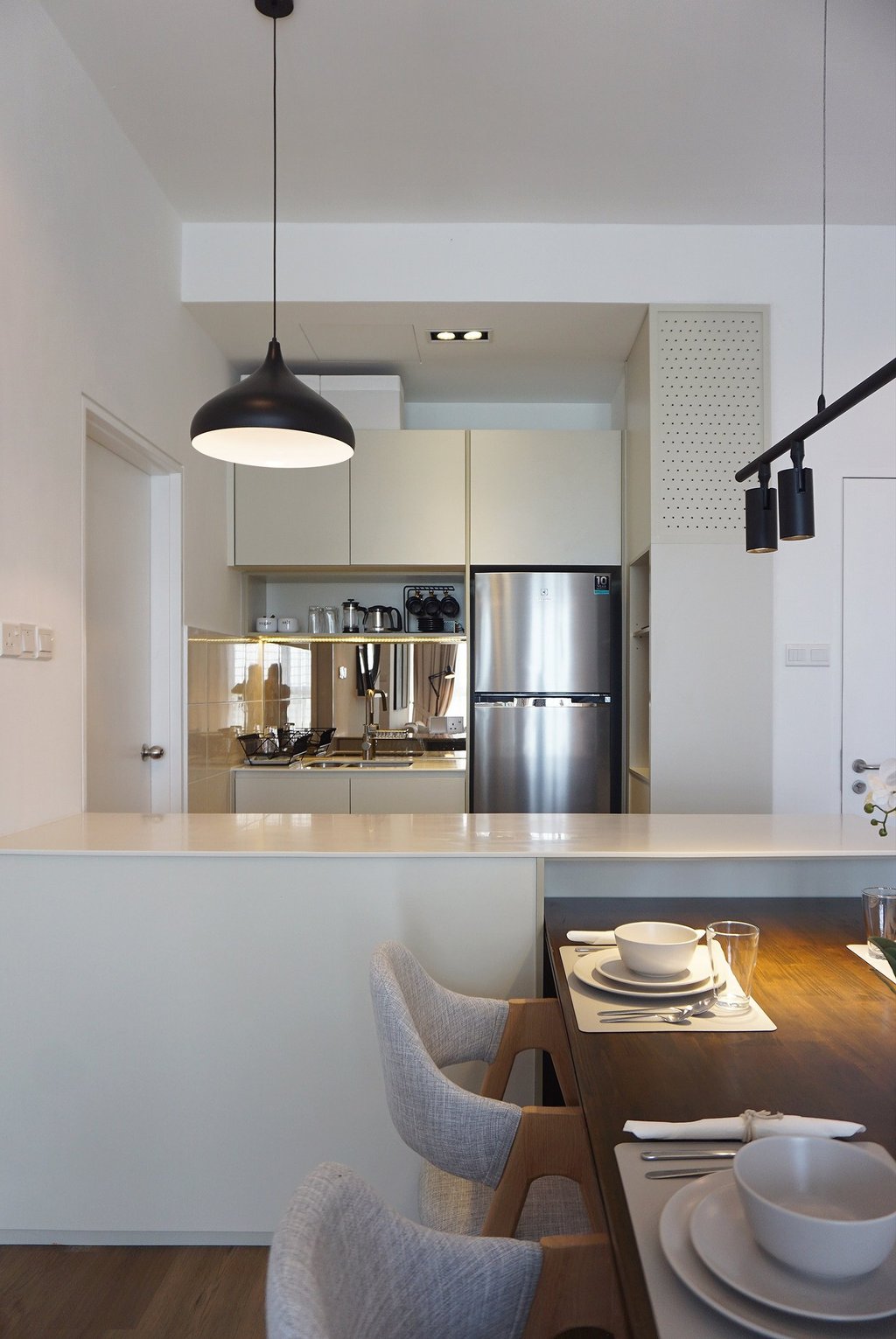 cyberjaya dining table