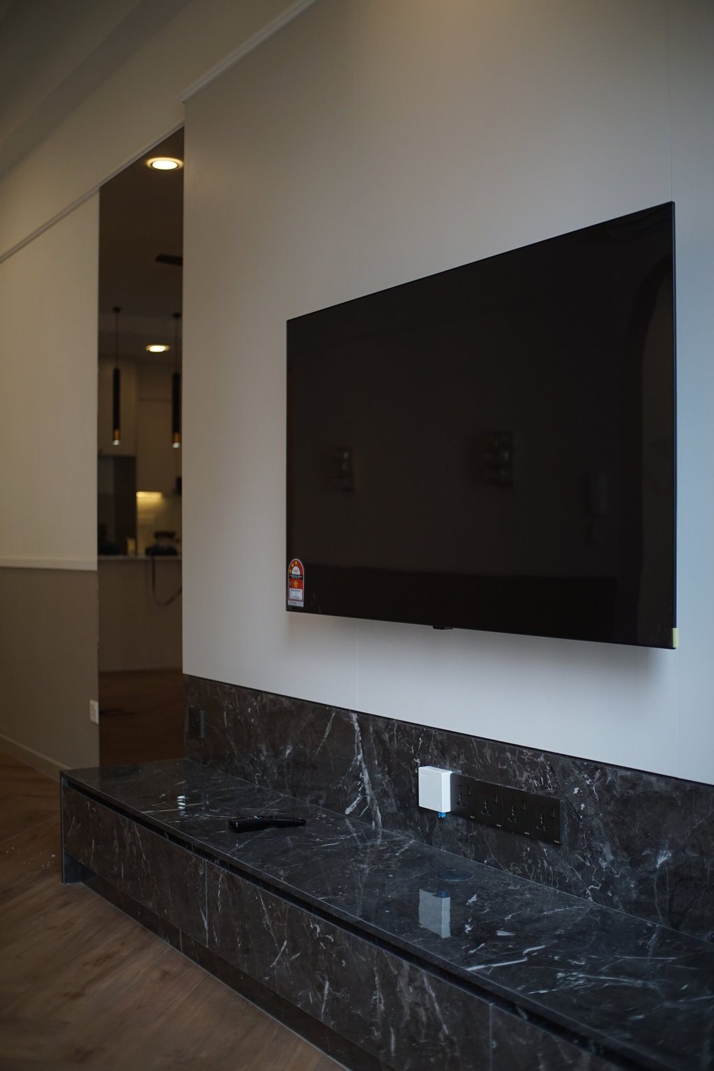 sunway cabinet and tv 2