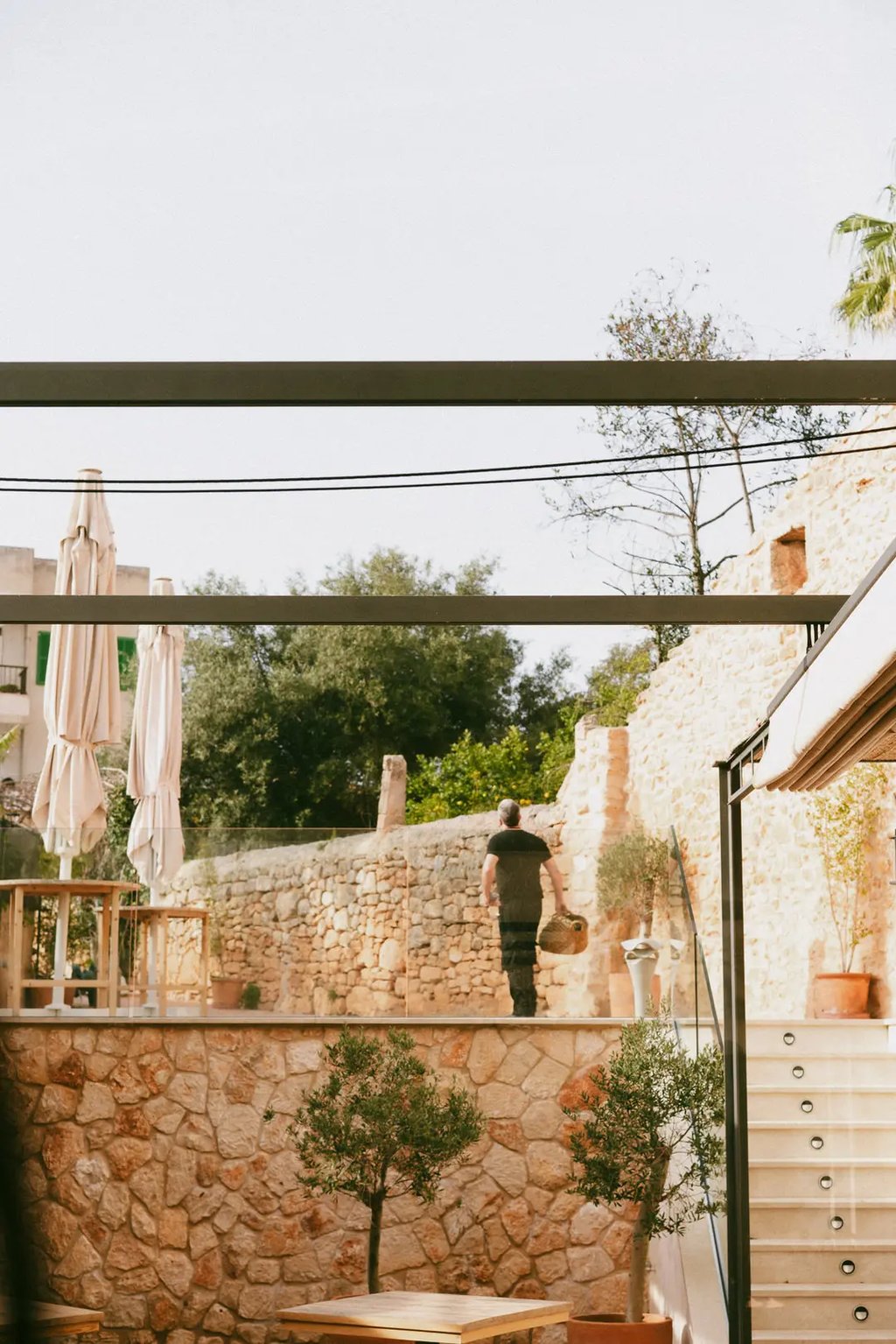 Vista exterior de la terraza del Mestral en Ses Salines