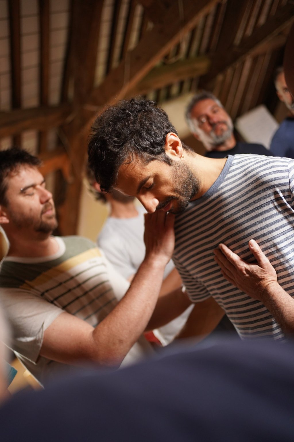 Habibi, lors d'un tunnel de love, retraite l'art d'être un homme, 2025