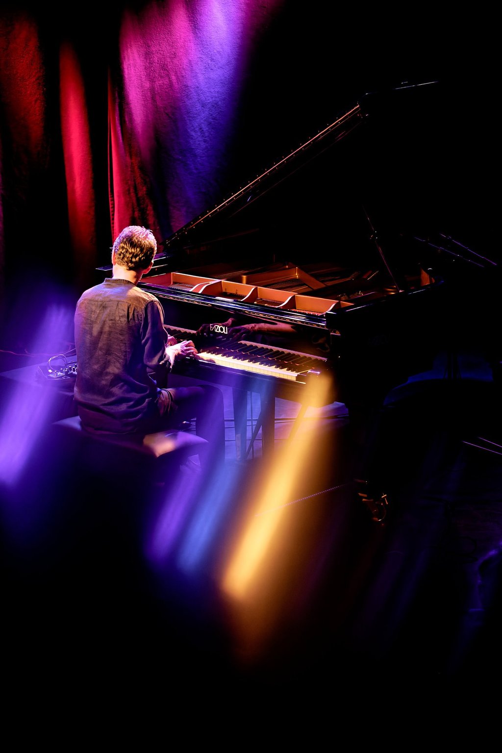 Bill Laurance at Porgy & Bess