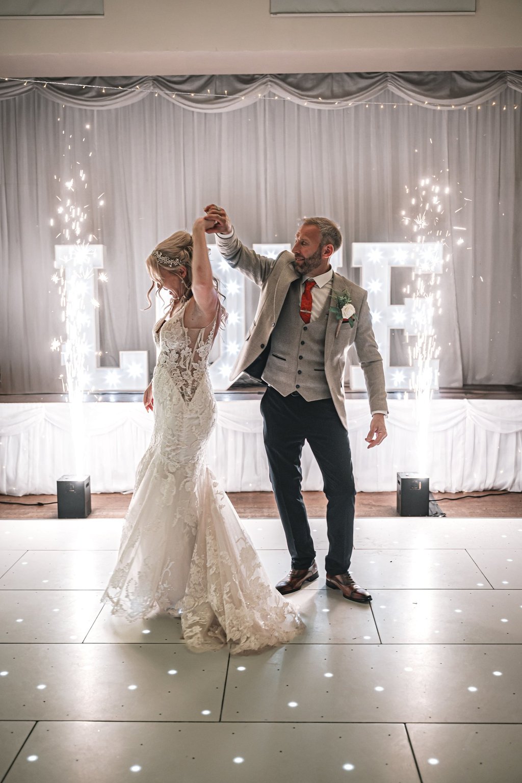 Yorkshire Wedding Photography - first dance