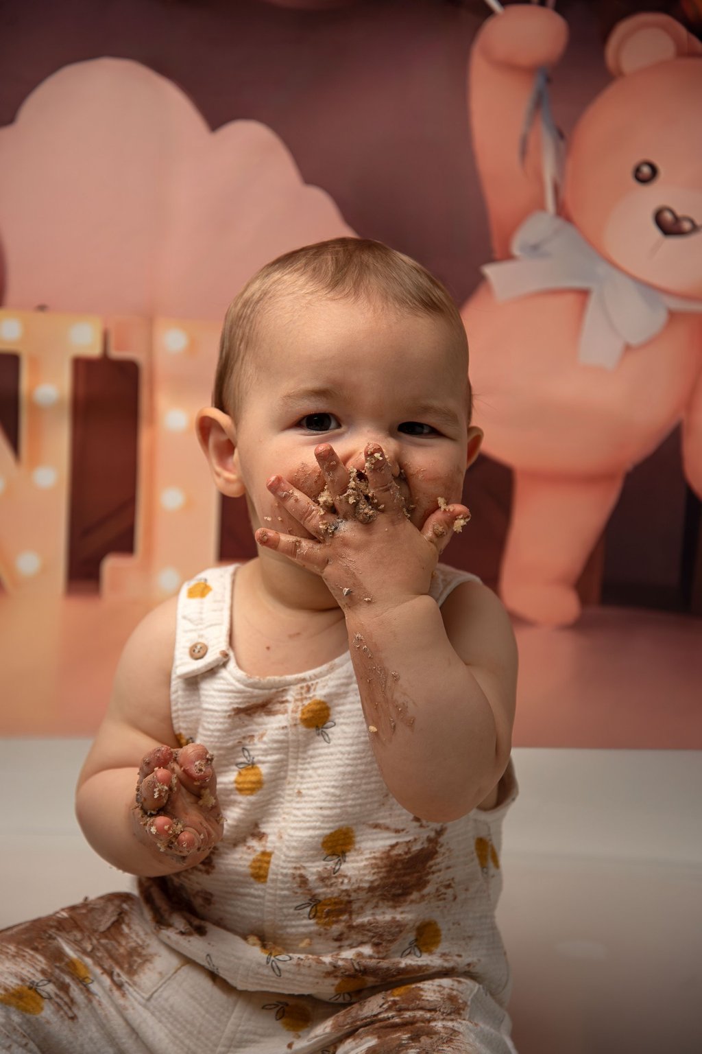 photo smash the cake