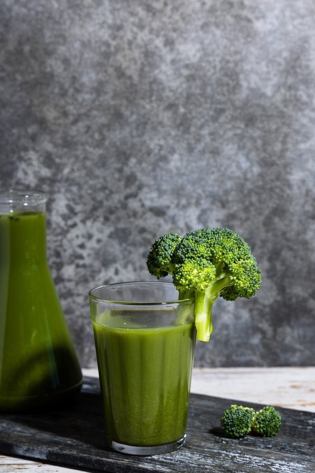 Plant-based nutritionally-dense, hypoallergenic protein and fibre smoothie