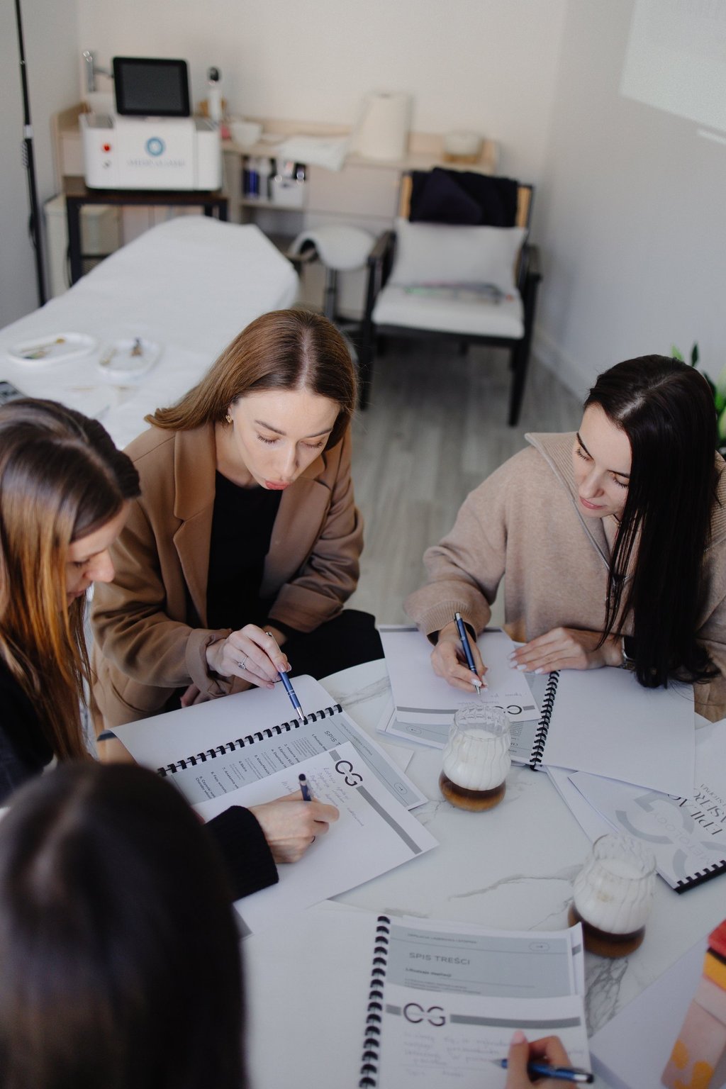 szkolenia dla kosmetologów, kursy kosmetologiczne, szkolenie z laserów kosmetycznych