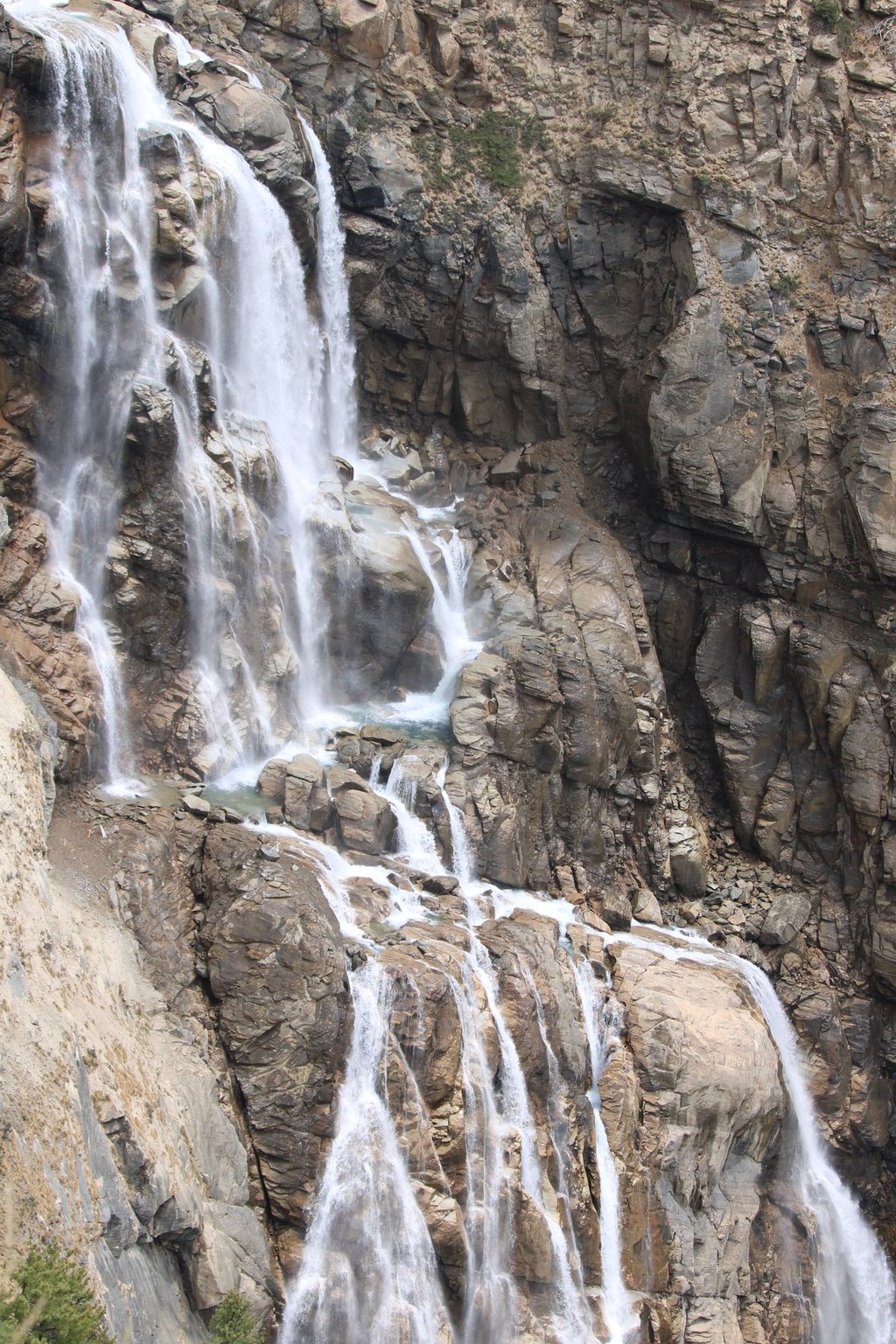 Dolpo trek waterfall