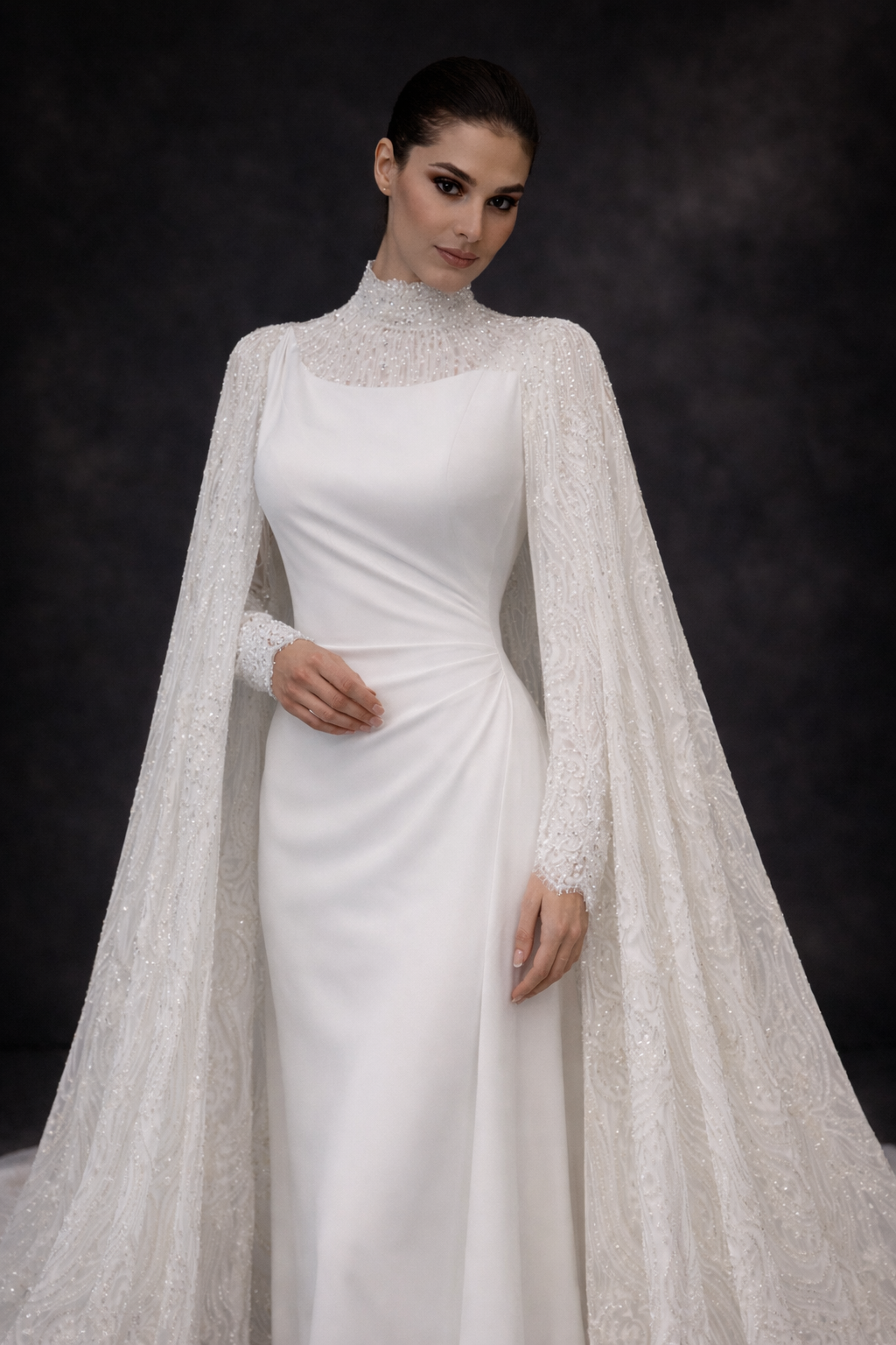 Modest hijabi bridal gown en satin silk ivoire avec manches longues ajustées dentelle perlée beading