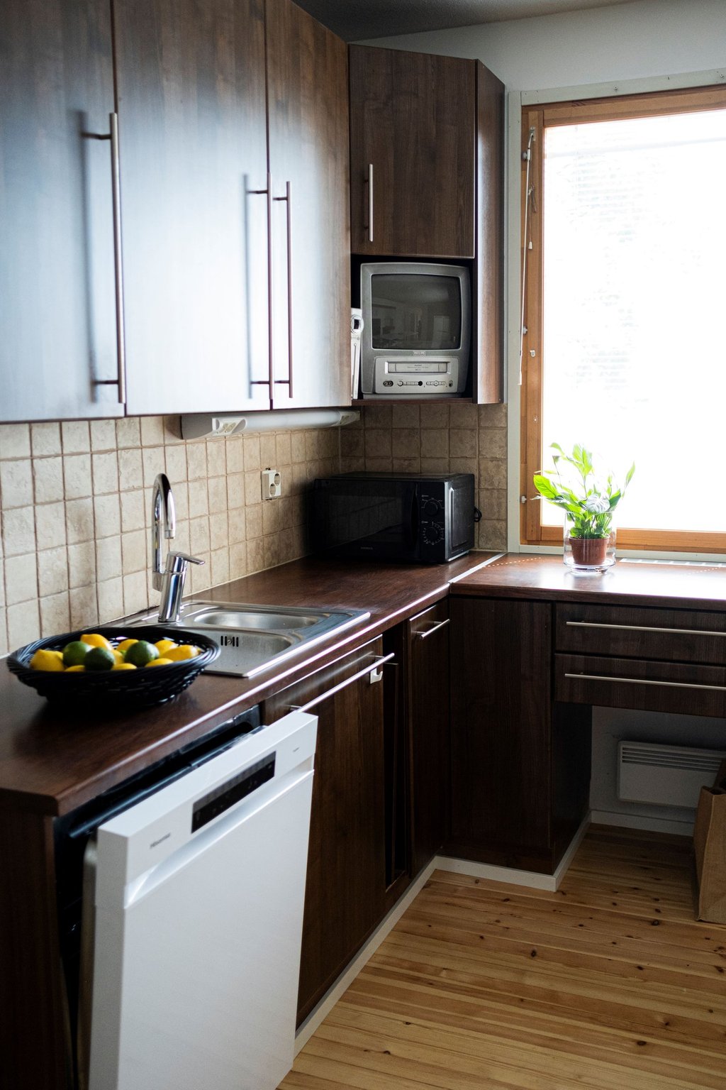 Keittiö ripauksella kasaria