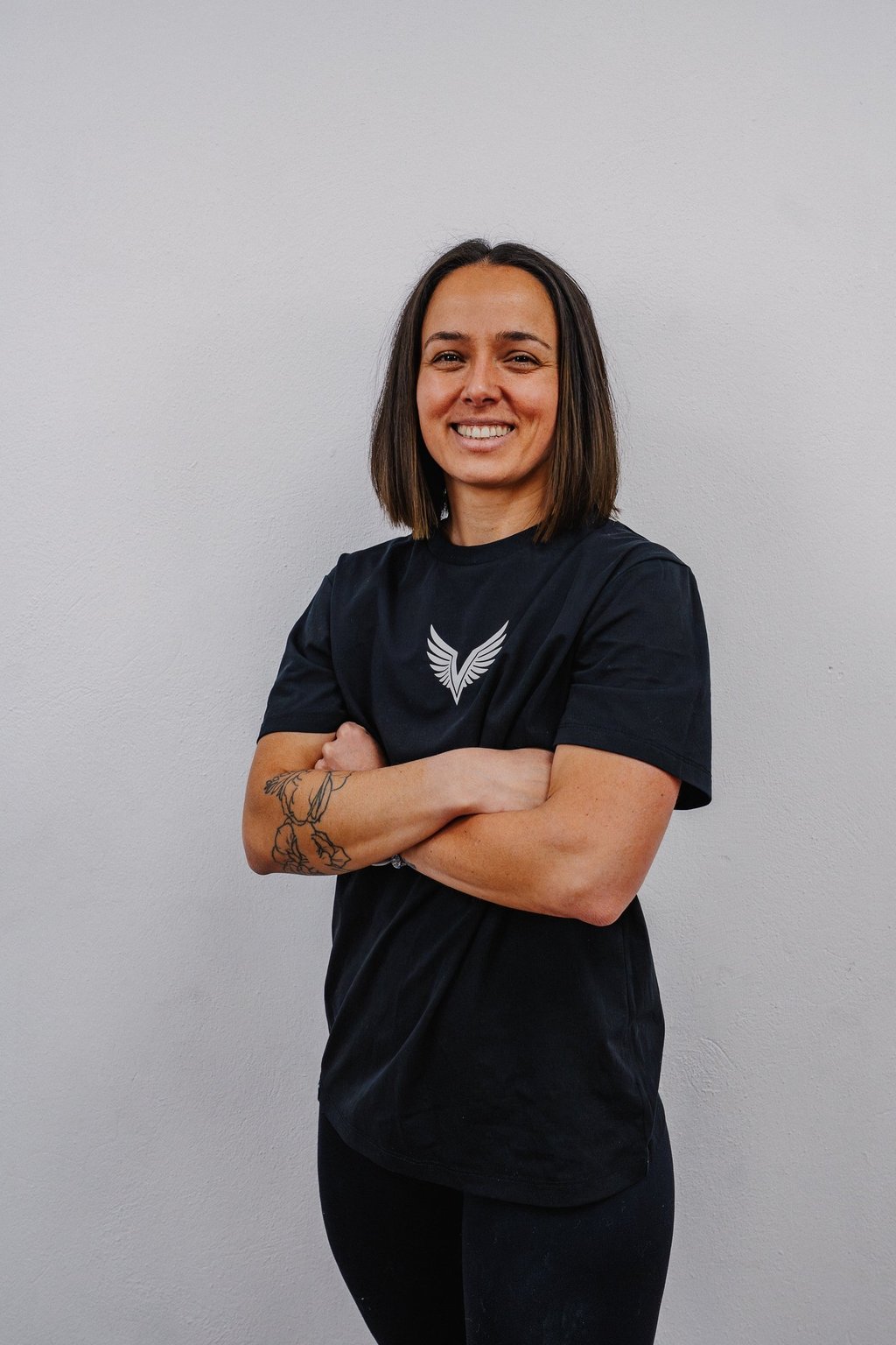 Jeune femme coache de 30 ans, enseignant l'hayrox à Valkaïa Pau. 