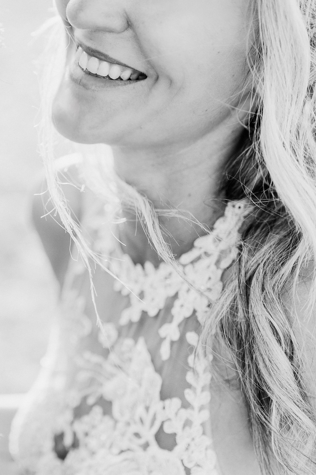 Dettaglio del sorriso della sposa