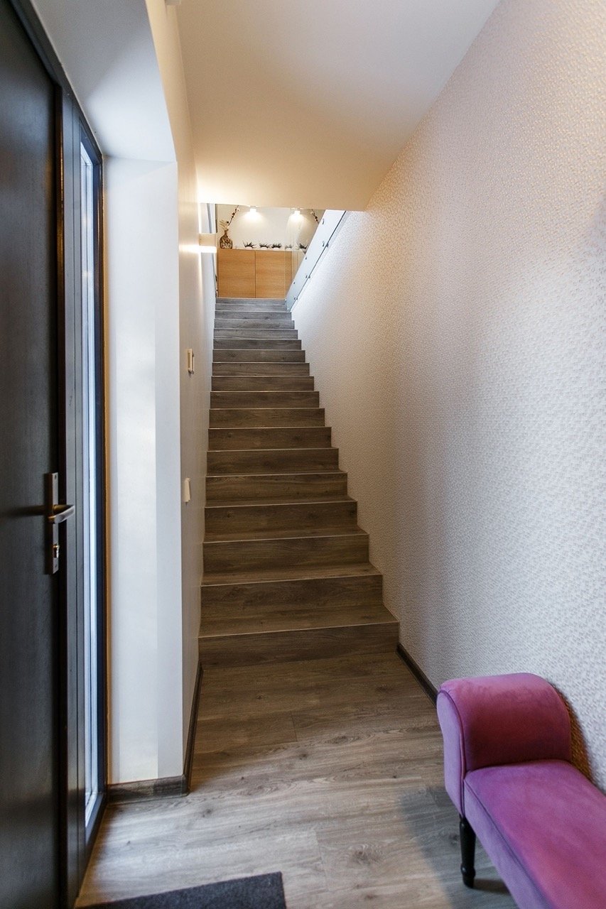 vinilinės grindys ant laiptų