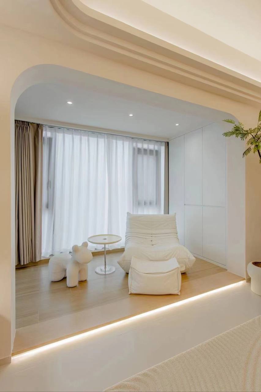 Singapore Carpenter Living Room Platform