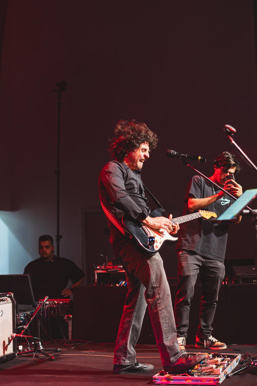 pato guitarrista young trip