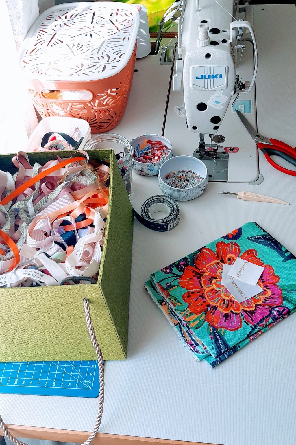 rubans  multicolores en tissu satin 