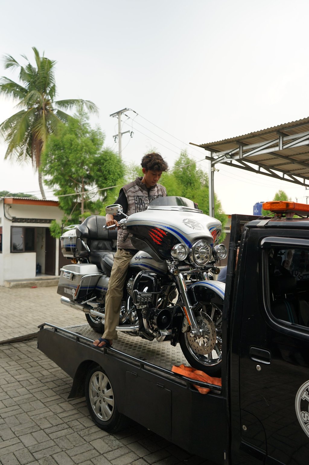 pengerjaan motor hektor