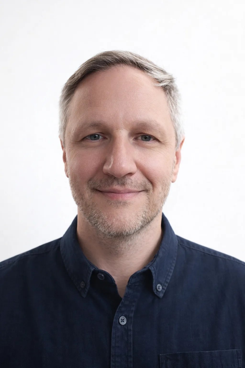 Fran Baća, dizajner i autor vodiča o ChatGPT promptovima za male poduzetnike