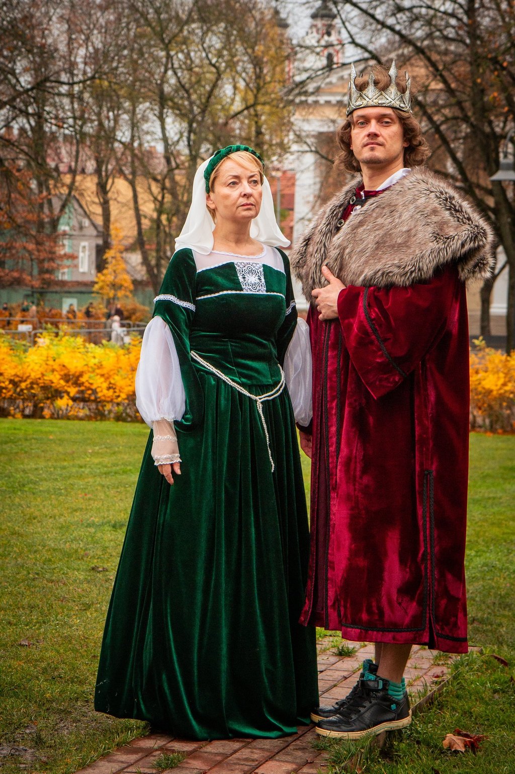 Moteriskas renesa.nso kostiumas, vyriskas viduramziu kostiumas