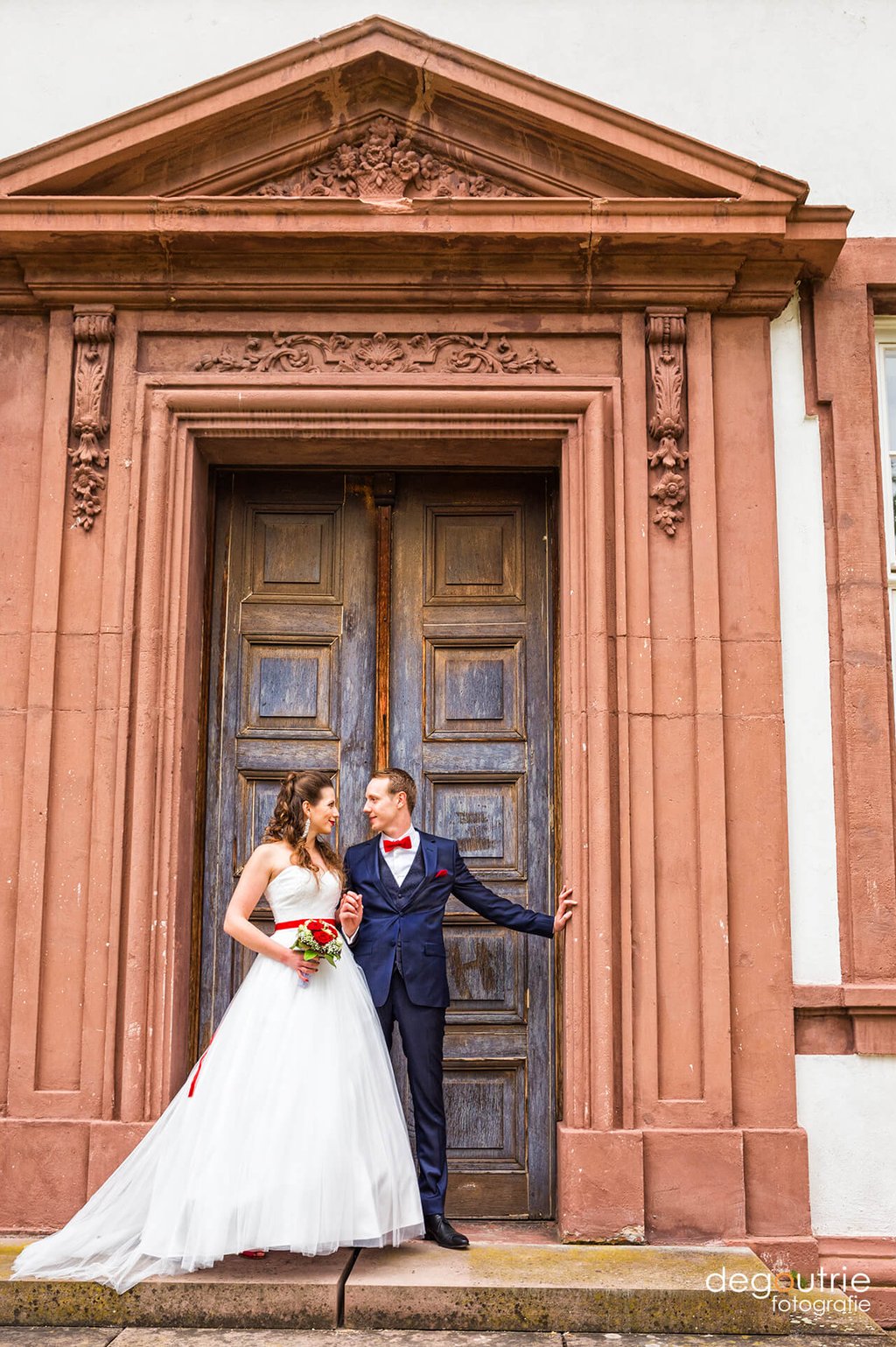 Hochzeit im Schloss Philippsruhe schöne Portraits im Park