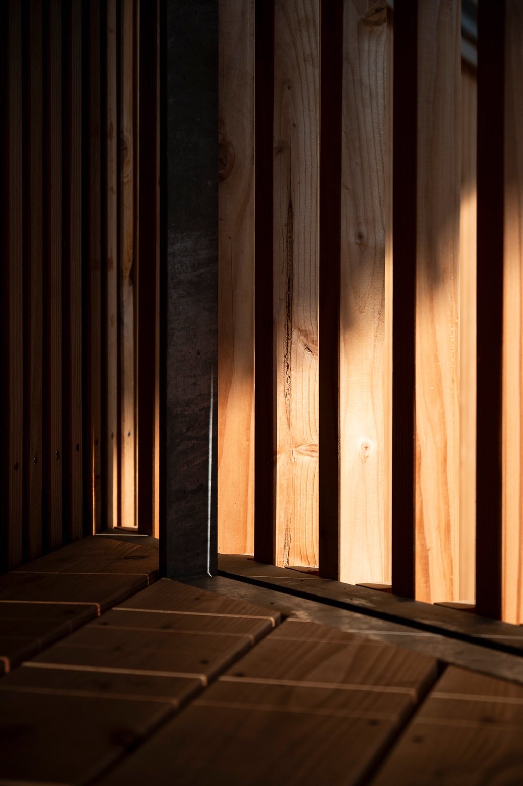 détail sur un garde corps en bois