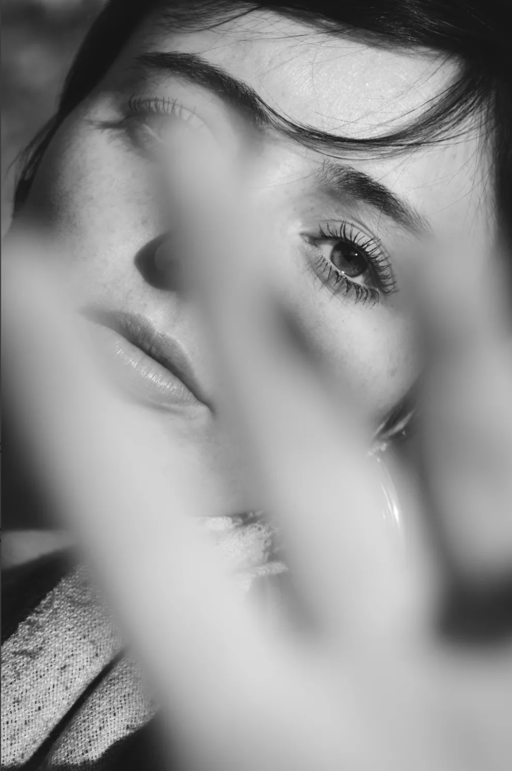 Gros plan artistique regard noir et blanc par Carine Lebrun Photo