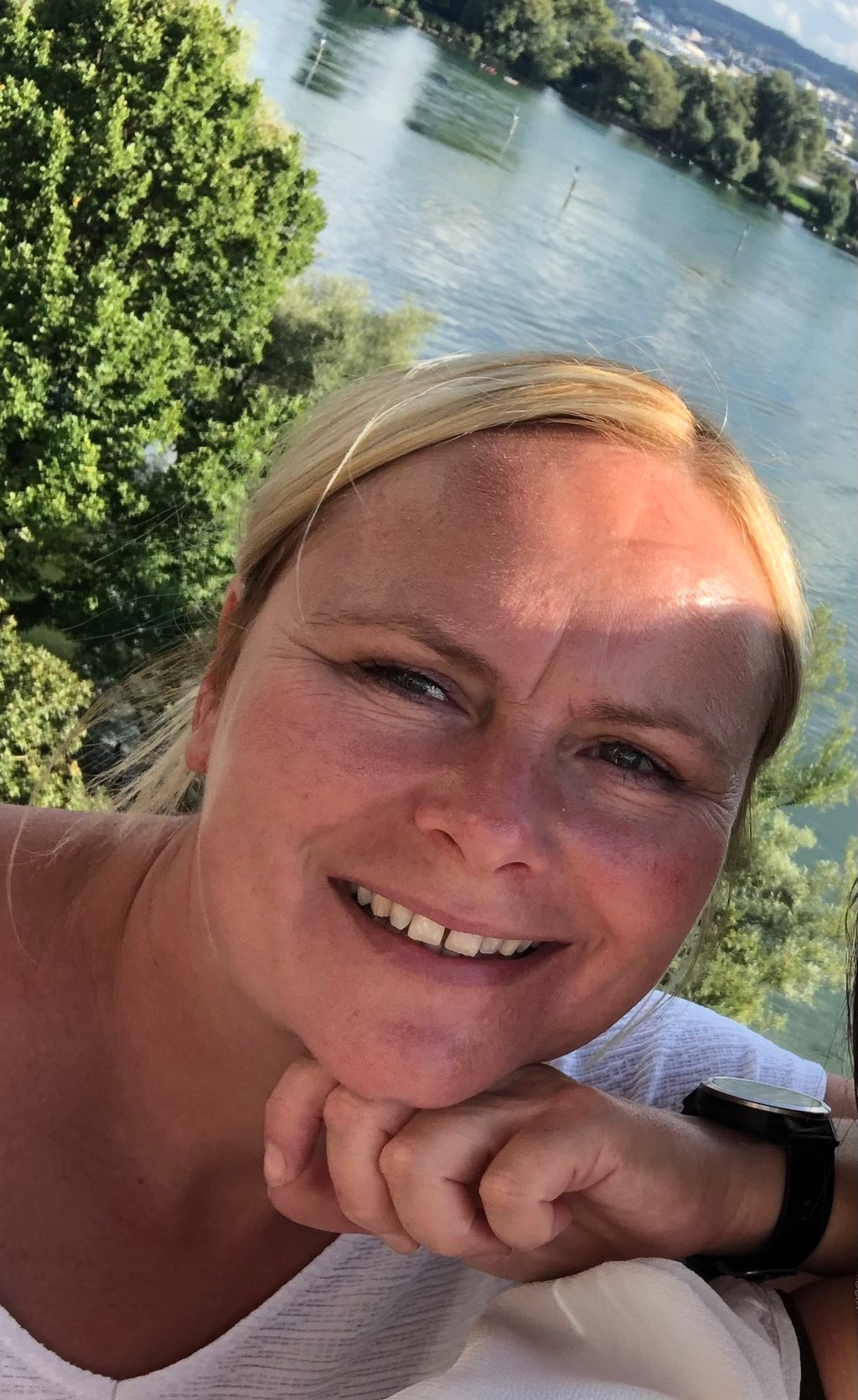 Bild von der Inhaberin in der Websitenkategorie "Über Mich"