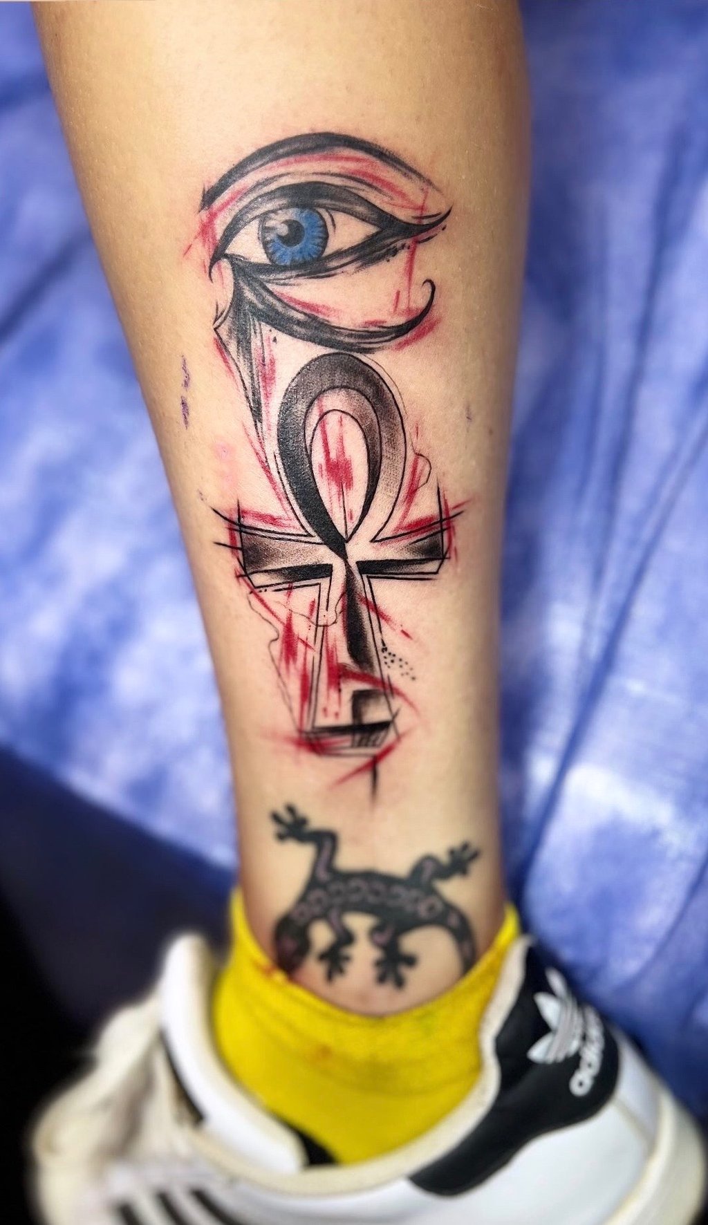 Polka thrush tattoo on wrist — Hurghada Tattoo Studio