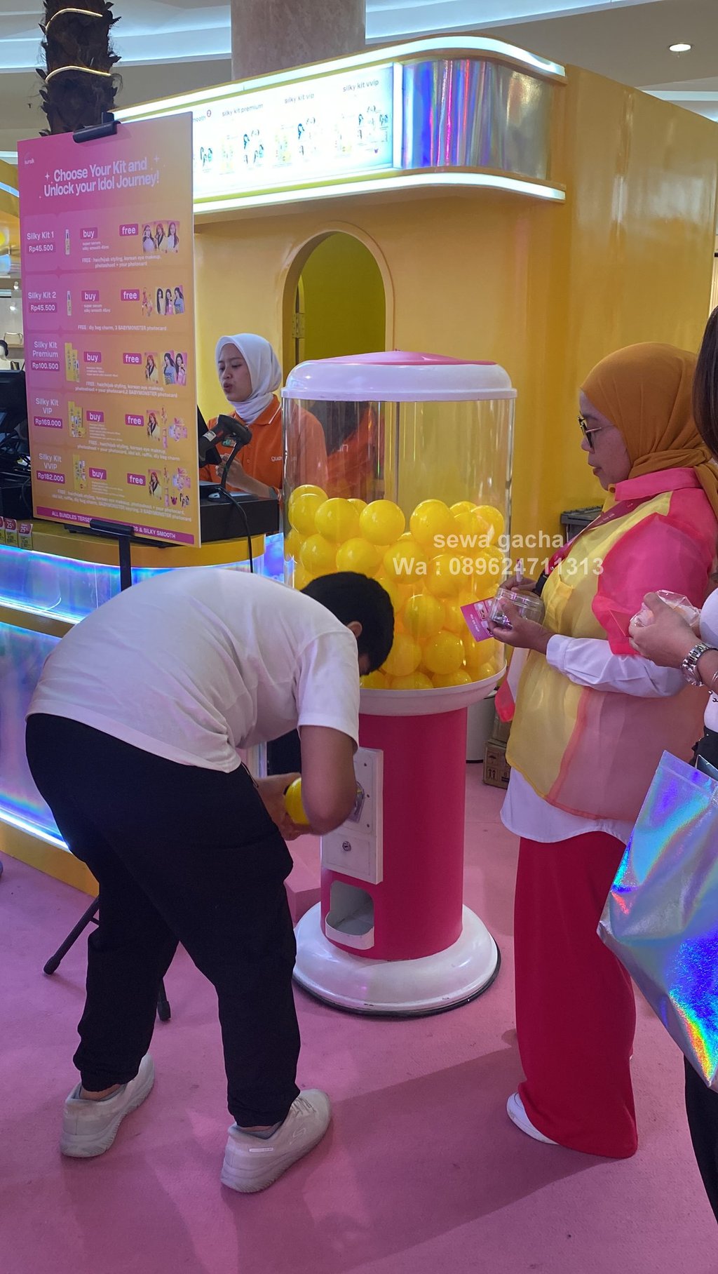 sewa mesin gacha gachapon kustomisasi jakarta murah