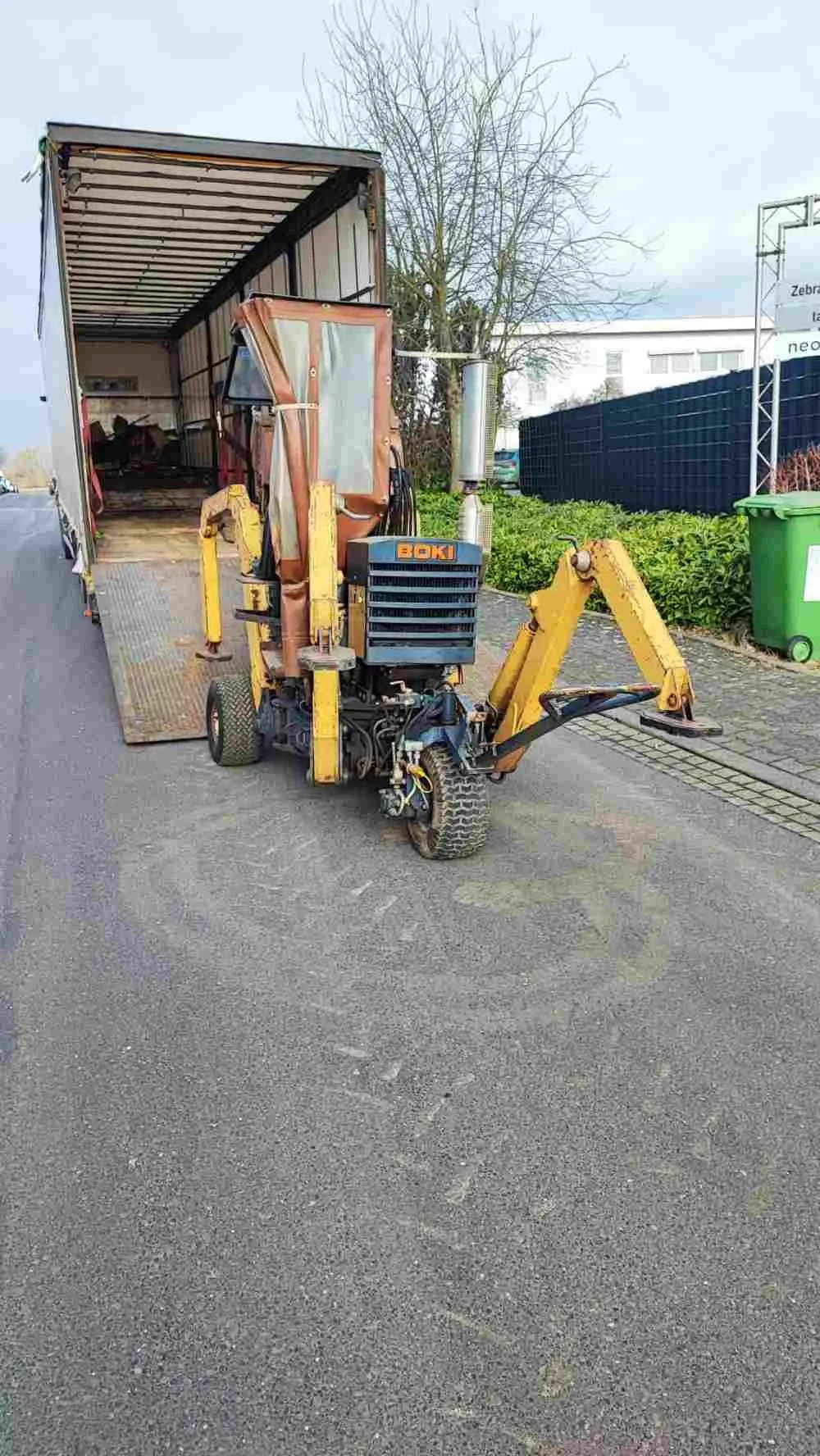 Baggertransport mit Spezial LKW