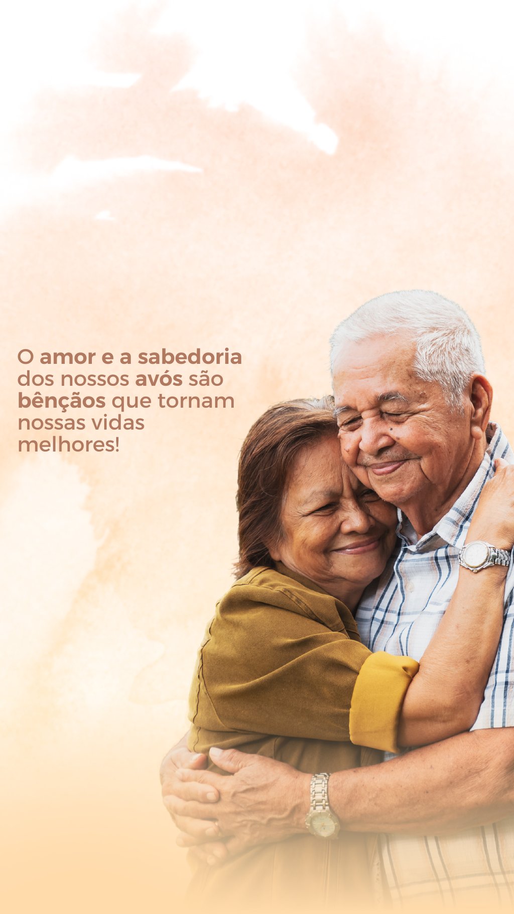 idosos se abraçando 