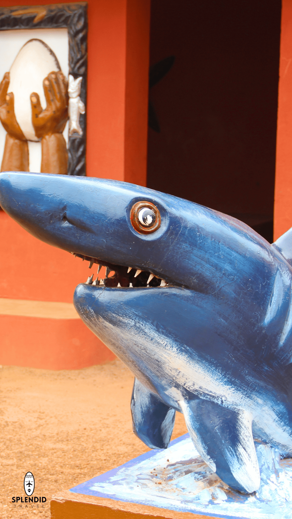 Kohndo, le requin, entrée du palais royal privé du Roi Béhanzin