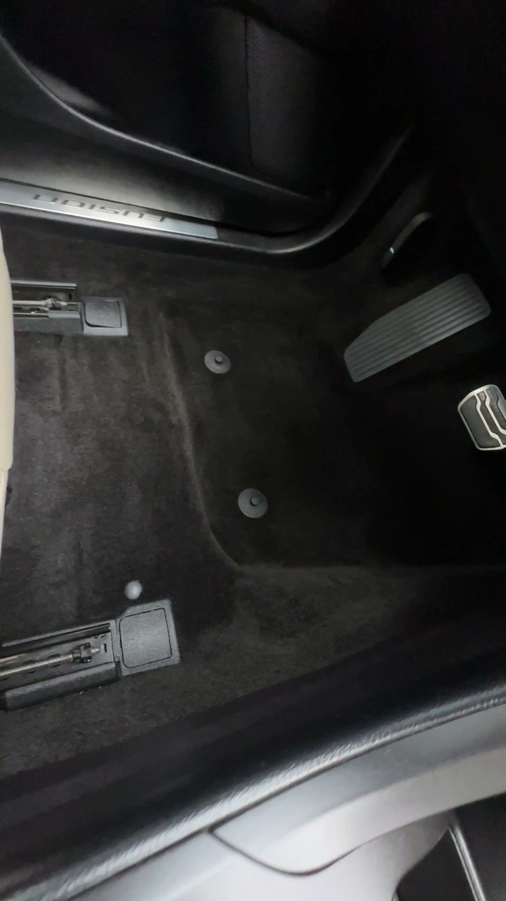 professionally interior detailed car floor carpet that has been shampooed