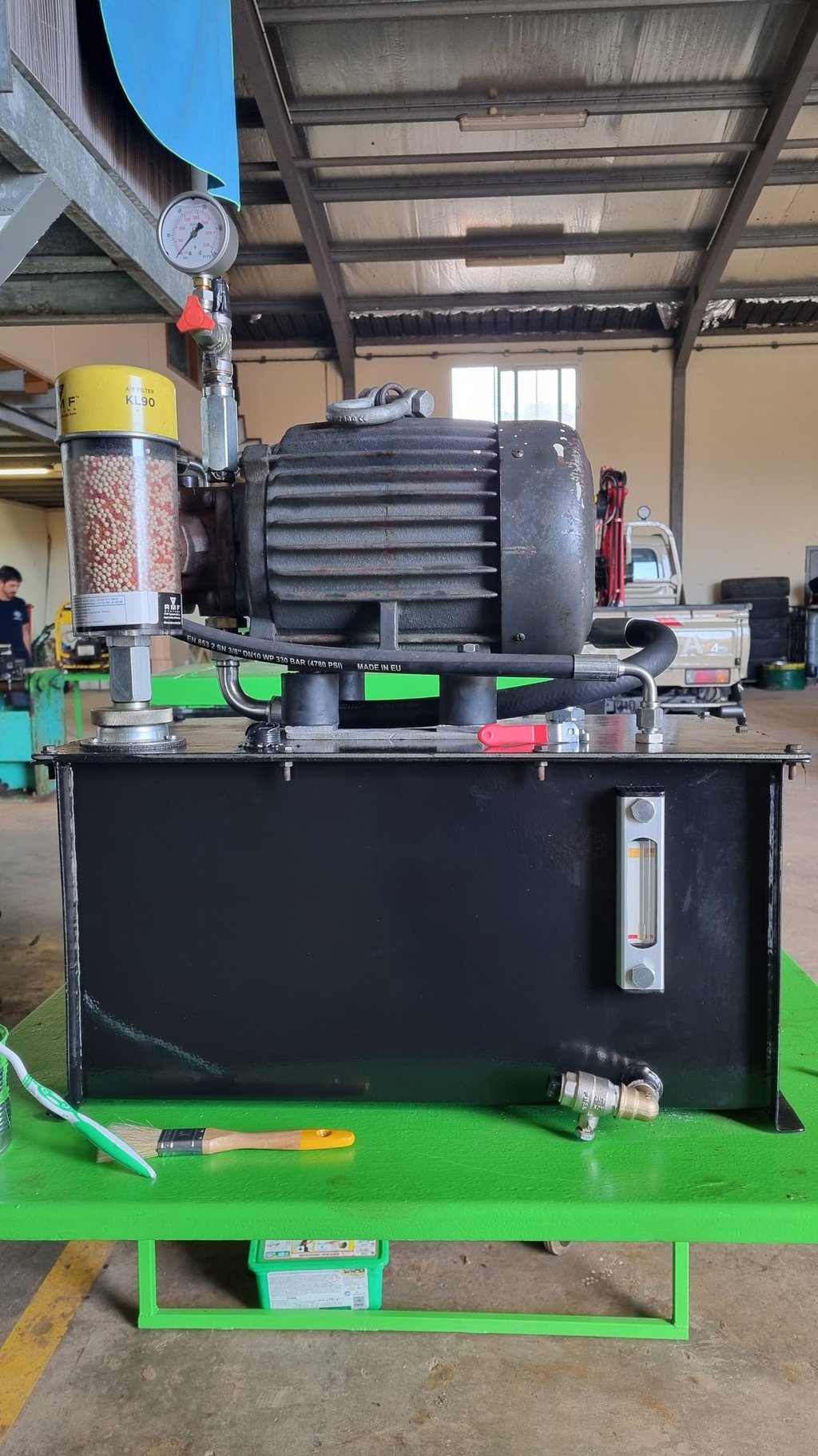 retrofit pompe, centrale hydraulique, filtre à air, flexible, manomètre, vanne, niveau