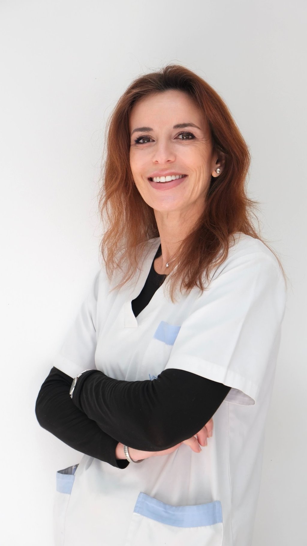 Sandra Cruz, assistente dentária na clínica médica e dentária em Setúbal.
