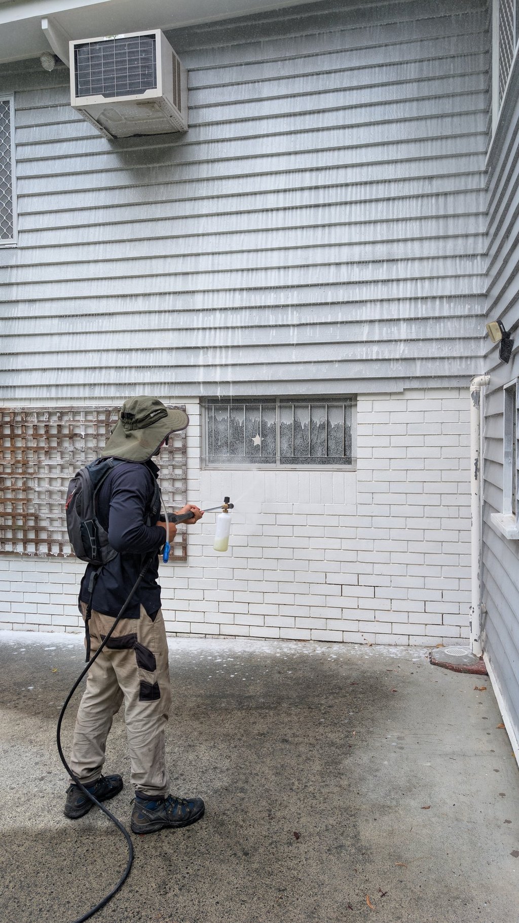 Golden Hands Pressure Cleaning House Soft Washing Brisbane