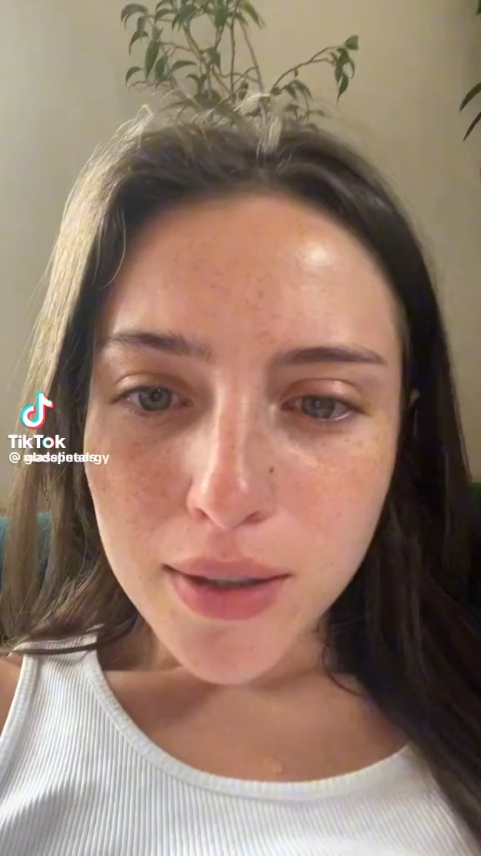 TikTok @madelineargy WTF Do DJ's actually do?