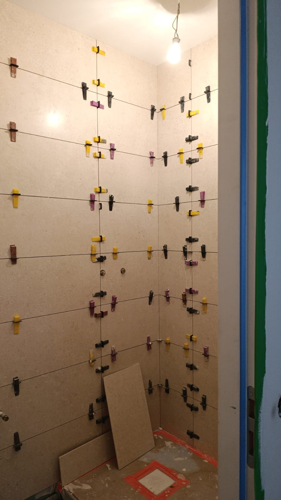 Pose de carrelage et création de salle de bain a la ciotat