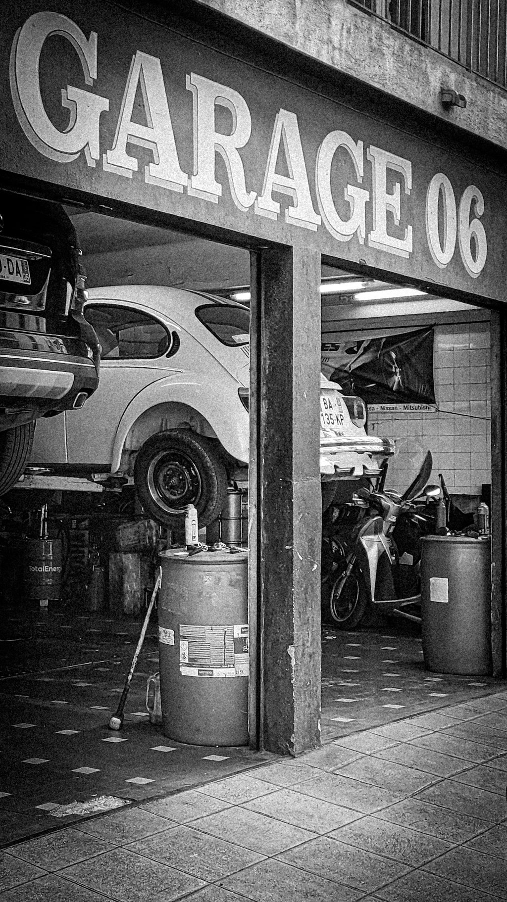 Un garage dans les rues de Nice, Juin 2023